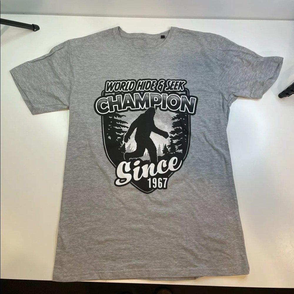 Bigfoot T Shirt Hide And Seek World Champion Zavvi